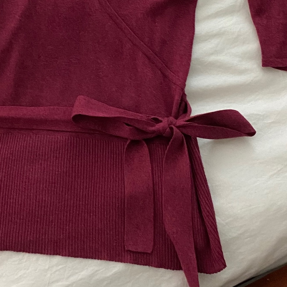 R&W Burgundy 3/4 Sleeve Knit Blouse - Picture 4 of 8